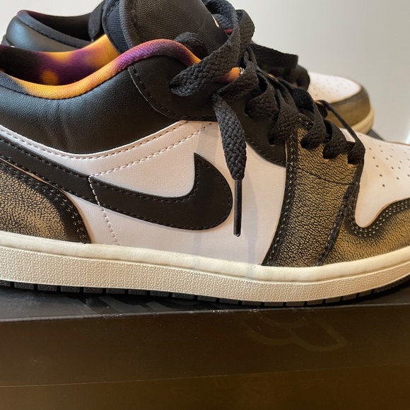 Nike Air Jordan 1 Low SE [DQ8422-001] Men\'s Size 8.5  - Black/White Onyx-White